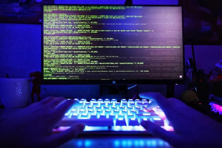 Хакеры. Взлом компьютера. Курган