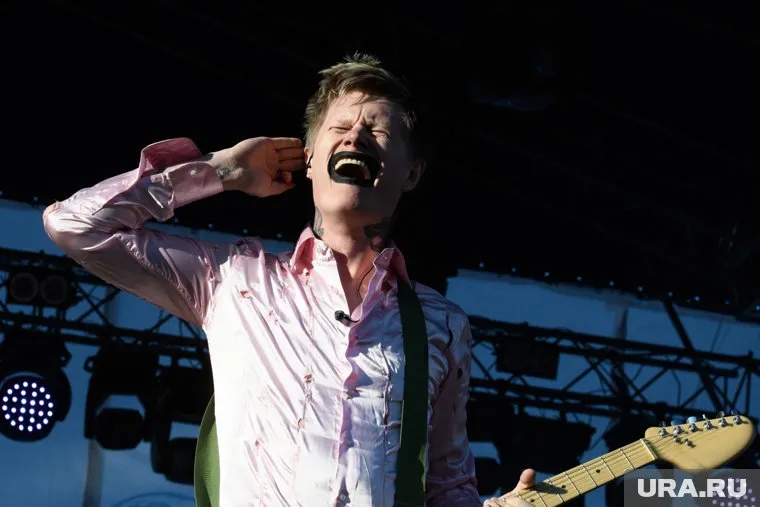 Антон Лиссов приезжал в Екатеринбург в составе Little Big на «Ночь музыки» в 2019 году