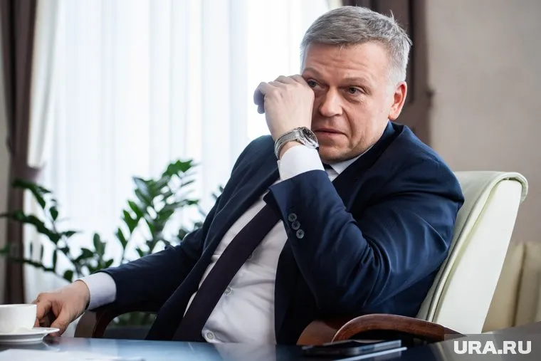 У Алексея Демкина отобрали право выдавать разрешения на строительство