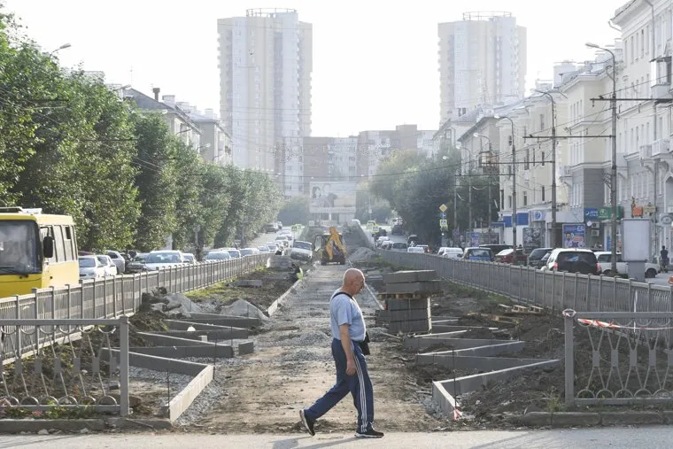 Парки и скверы Екатеринбурга, сквер на улице Грибоедова