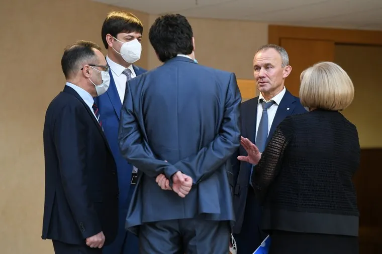 Первое заседание депутатов восьмого созыва Законодательного собрания СО. Екатеринбург