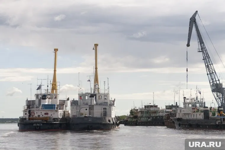 Три украинских корабля нарушили границу и вошли в воды России