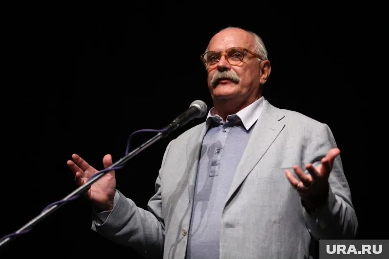 Режиссер Никита Михалков в очередной раз ополчился на Ельцин Центр