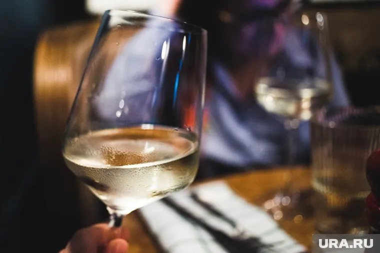 Мужчина изнасиловал участницу застолья