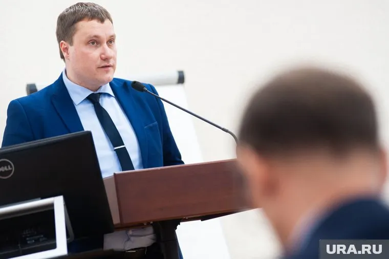 Должность займет специалист, знакомый Юрия Гущина