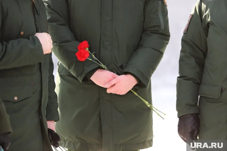 С бойцом простились 20 февраля