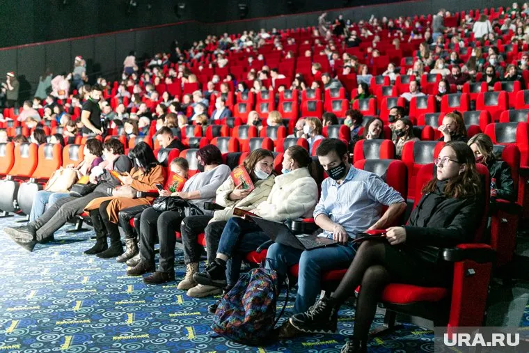 Disney приостановил показ фильмов, производство новой продукции и работу National Geographic