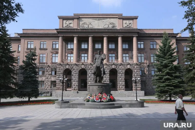 В Штаб ЦВО генерал-полковник Дворников вернется лишь для того, чтобы отметить присвоение звания Героя России