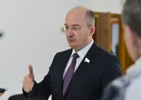 Член Совета Федерации от Челябинской области Олег Цепкин: «Начинаю день с чашки бодрящего кофе и ленты новостей на «URA.Ru»