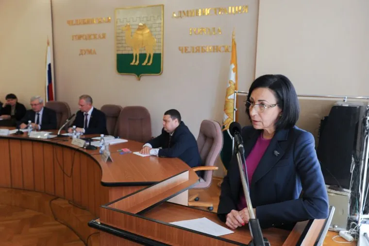Первое заседание Челябинской городской думы второго созыва, где выбрали председателя, его заместителей и руководителей комиссий. Челябинск