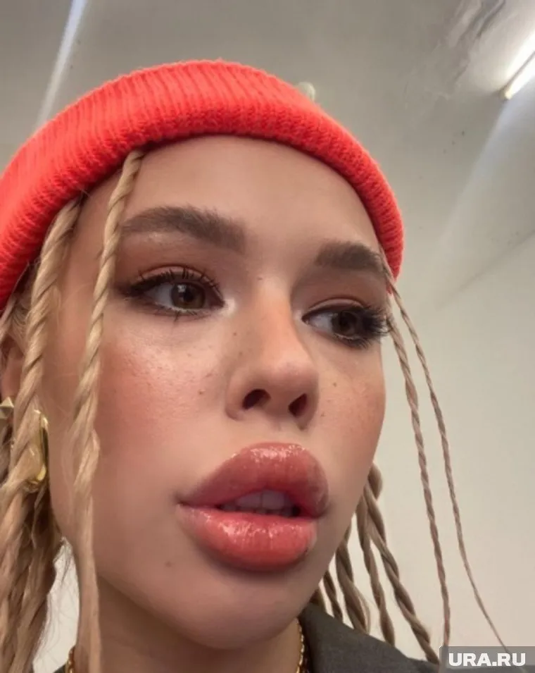 Инстасамка облила кофе курьера и выложила видео в социальные сети