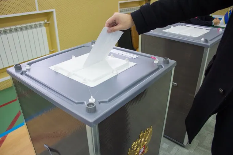 Выборы губернатора Тюменской области. Нижневартовск., урна для голосования, выборы