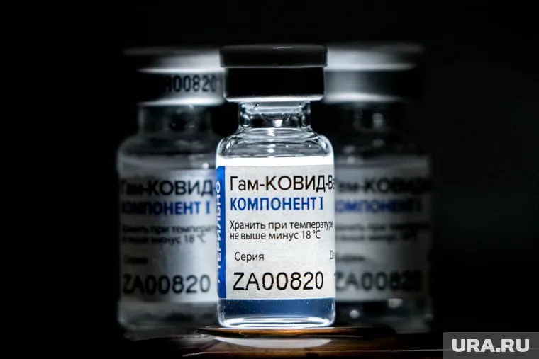 Современные вакцины эффективны от всех штаммов, заявил Александр Бутенко