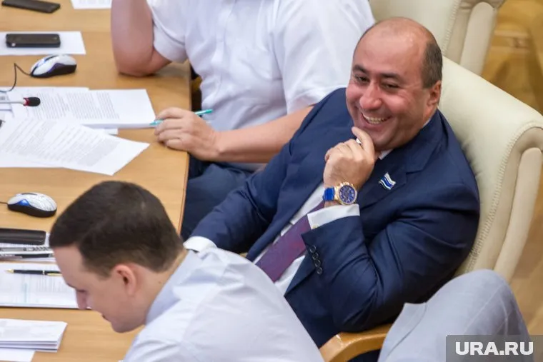 Армен Карапетян может стать человеком, по чьей вине Свердловская область лишится законодательной власти
