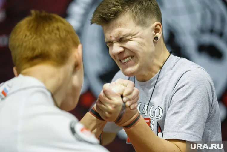 Мультитурнир «Золотой тигр-2015». Армрестлинг и пауэрлифтинг. Екатеринбург