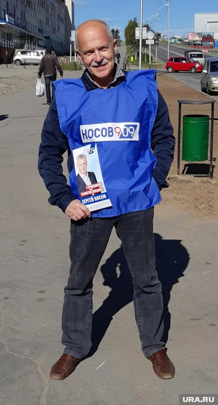 Беседин выложил фото с агитацией за Носова у себя на странице в Facebook