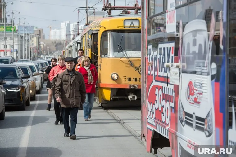 Пассажирам пришлось идти пешком (архивное фото)