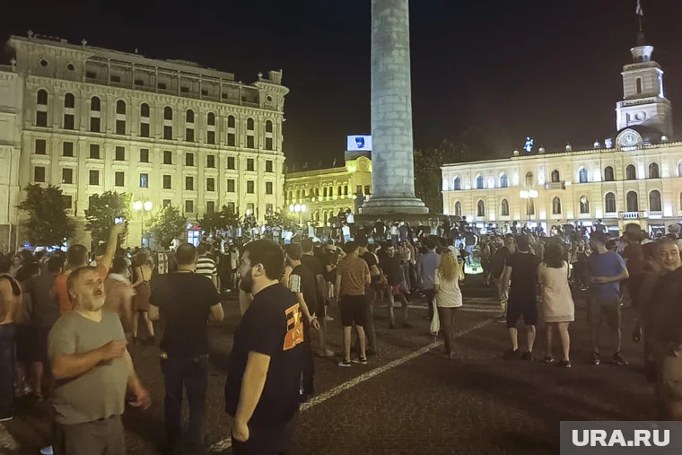 Сообщается, что спецназ применил водометы (архивное фото)