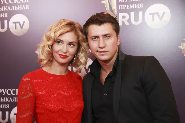 Агата и Павел больше года судились за сына