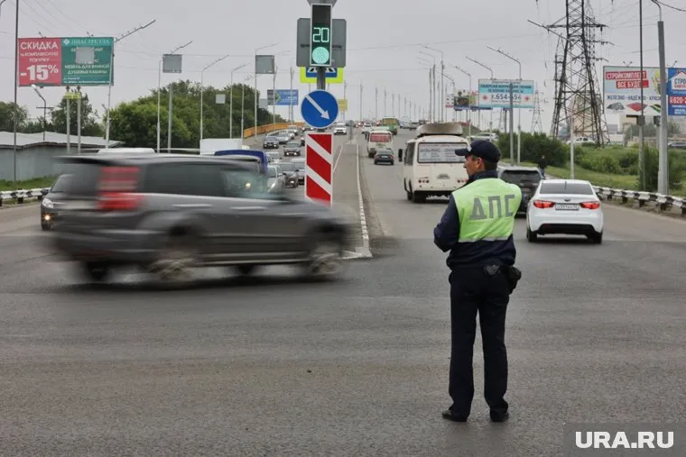 На проблемных участках работают сотрудники ДПС