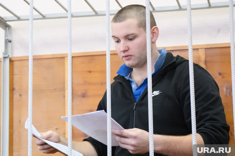 Александр Устинов начал знакомиться с материалами дела