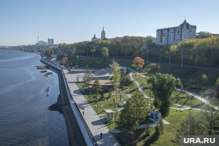 Летом на пермской набережной ожидается наплыв молодоженов (архивное фото)