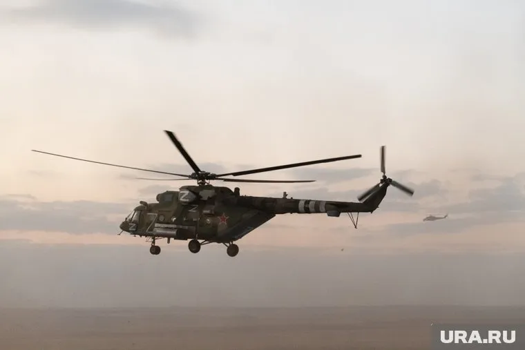 Максим Кузьминов угнал Ми-8 из-за воспитания матери, заявил отец летчика