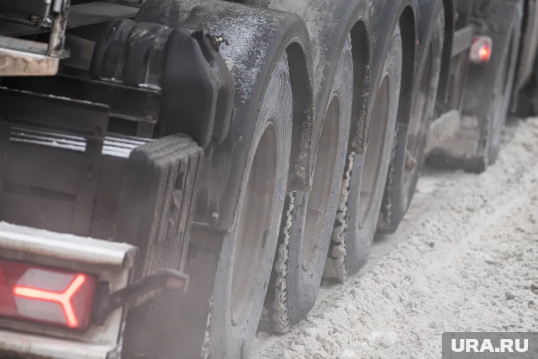 Трасса в районе хребта Уреньга оказалась частично заблокирована