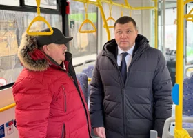 Мэр Кургана Науменко оценил новые городские автобусы