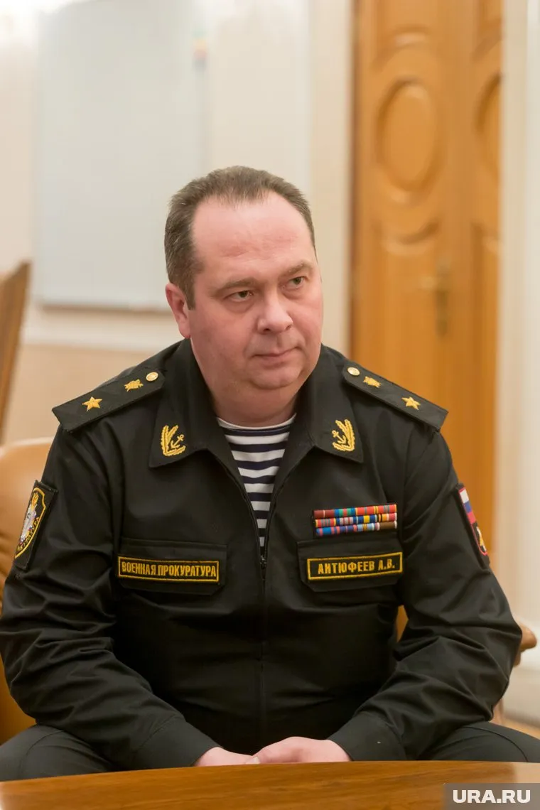 До этого назначения Александр Антюфеев возглавлял военную прокуратуру Балтийского флота