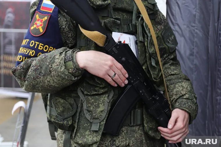 Размер денежной выплаты контрактникам от муниципалитета составит 100 тысяч рублей