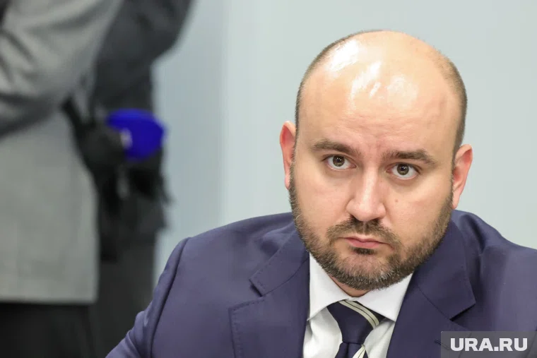 Вячеслав Федорищев рассказал журналистам о ситуации с уволенным чиновником