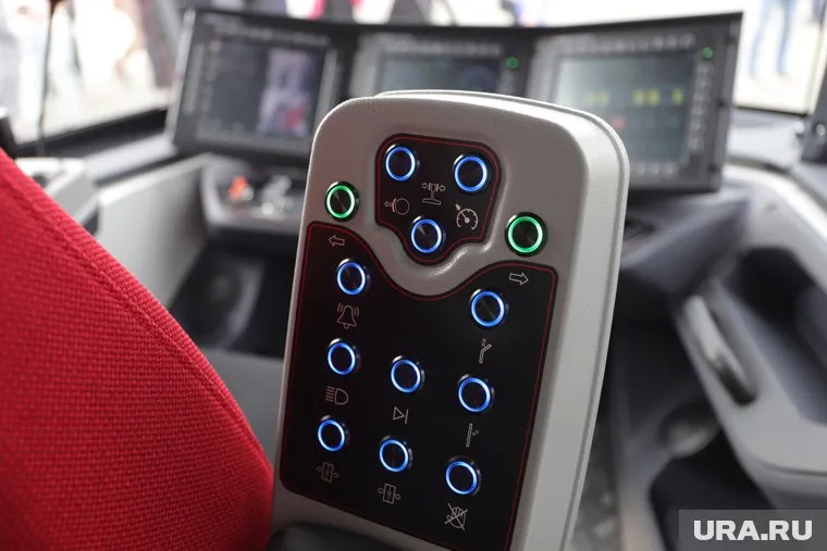 На курганском заводе создали первый электрический дорожный пылесос в стране (архивное фото)