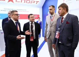 Текслер подписал соглашение с Фрадковым и пригласил в Челябинск Губерниева