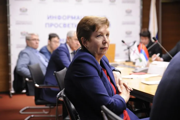 Тюменцы слушают послание президента России Владимира Путина федеральному собранию. Тюмень