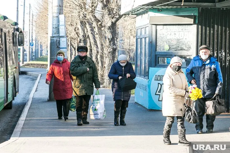 В России придется снова повышать пенсионный возраст, если не разморозить накопительную часть пенсий