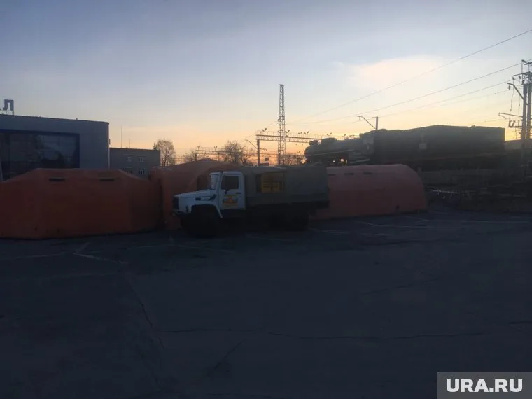 Палаточный госпиталь развернули на привокзальной площади Кургана