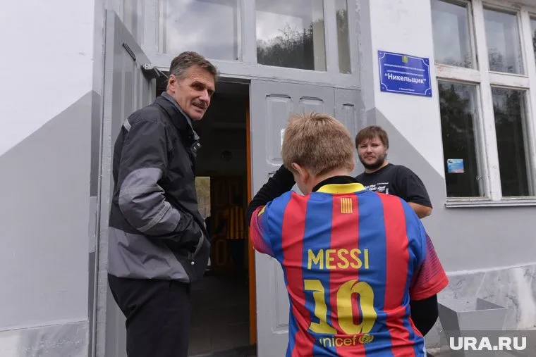 Знаменитые футболисты стали причиной ссоры челябинской семьи