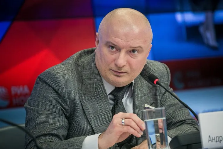 Сенатор Андрей Клишас на прессконференции в МИА "Россия сегодня".