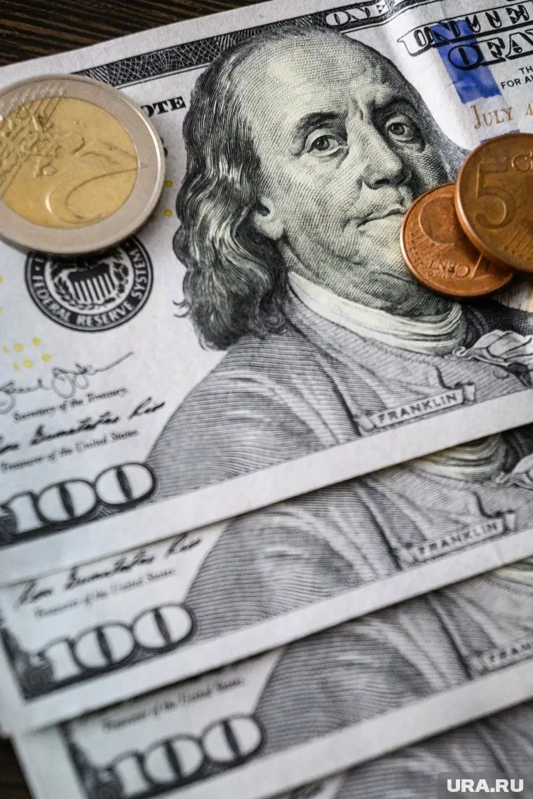 Американский финансист назвал идею держать активы в долларах сумасшедшей