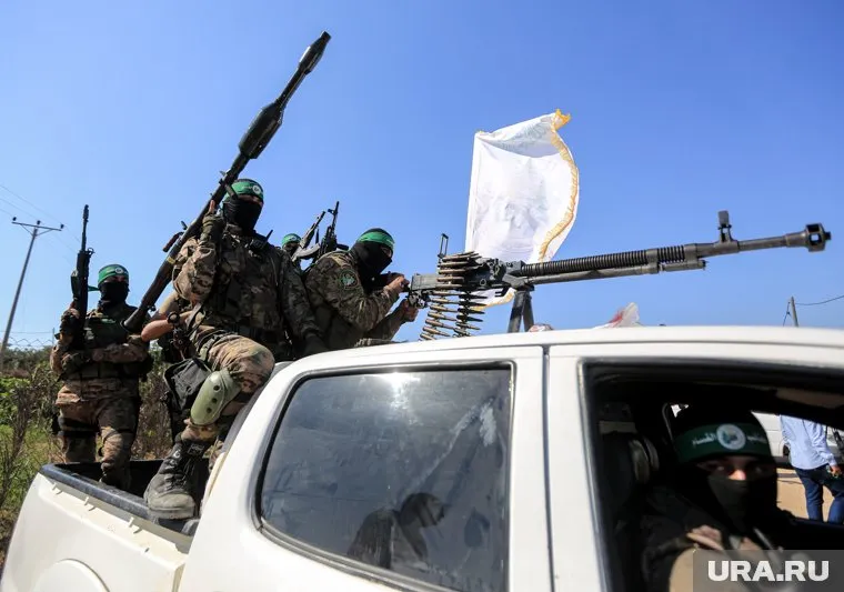 ХАМАС и Израиль должны начать переговоры без посредников для быстрого прекращения войны, сказал Скотт Риттер