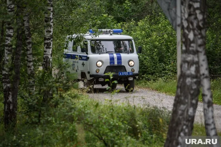 Правоохранительные органы работают на месте происшествия