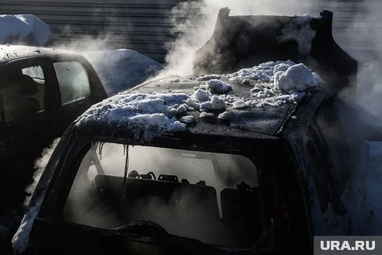 Водитель автомобиля пострадал при взрыве (архивное фото)