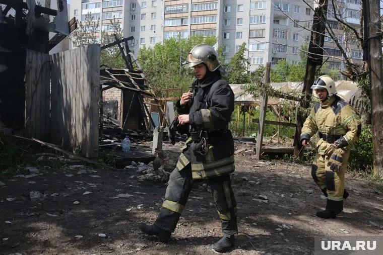 В Салехарде 29 июля сгорел многоквартирный одноэтажный дом
