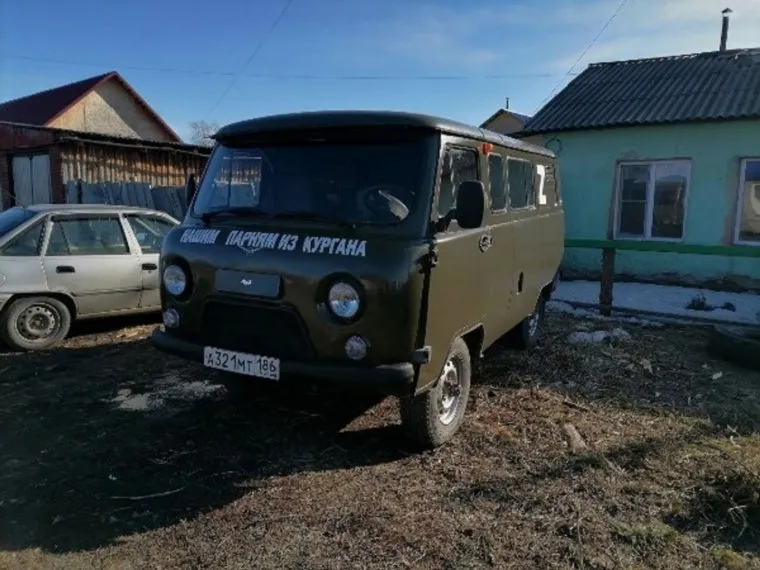 Семья предпринимателей закупила внедорожник для бойцов СВО