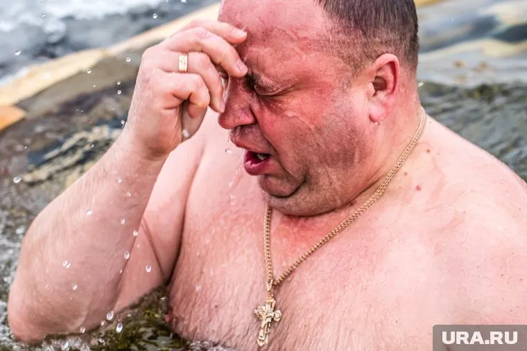 В ХМАО отменили крестные ходы и крещенские купания