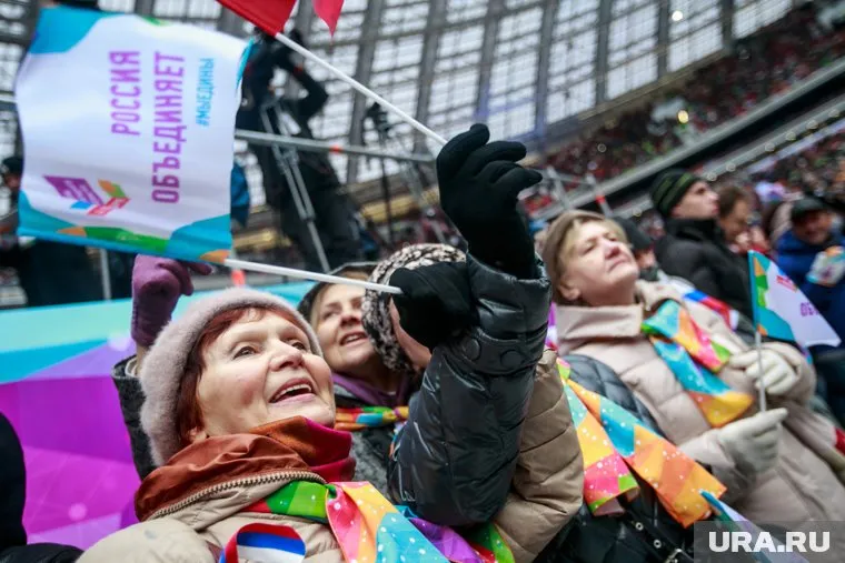Российские власти решили в 2021 году предложили отпраздновать День народного единства онлайн