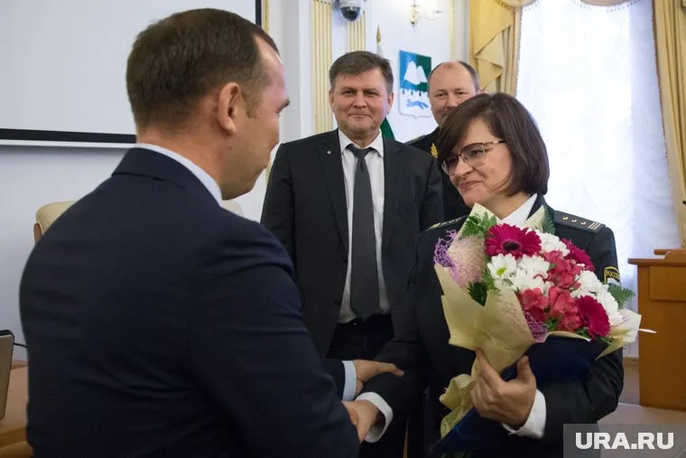 Вадим Шумков поздравил Ирину Уварову со вступлением в должность