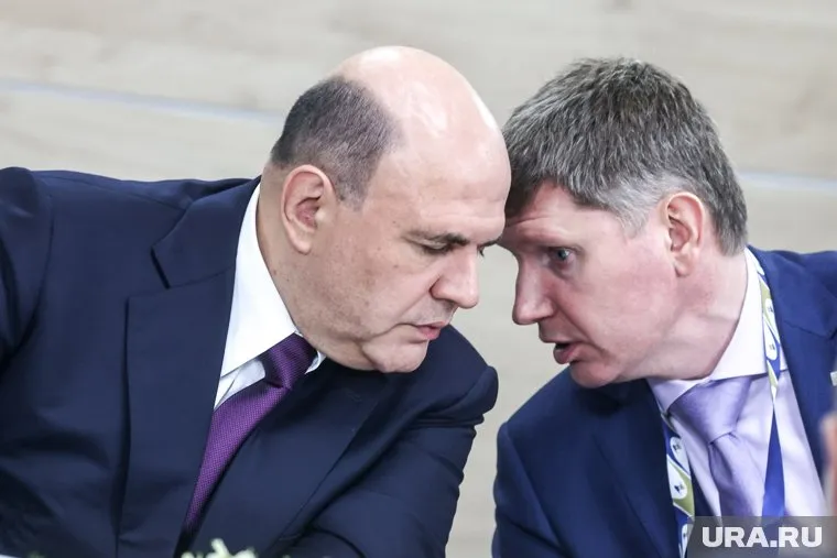 Мишустин и Решетников на стратсессии правительства обсудили, как нивелировать факторы, ограничивающие рост экономики