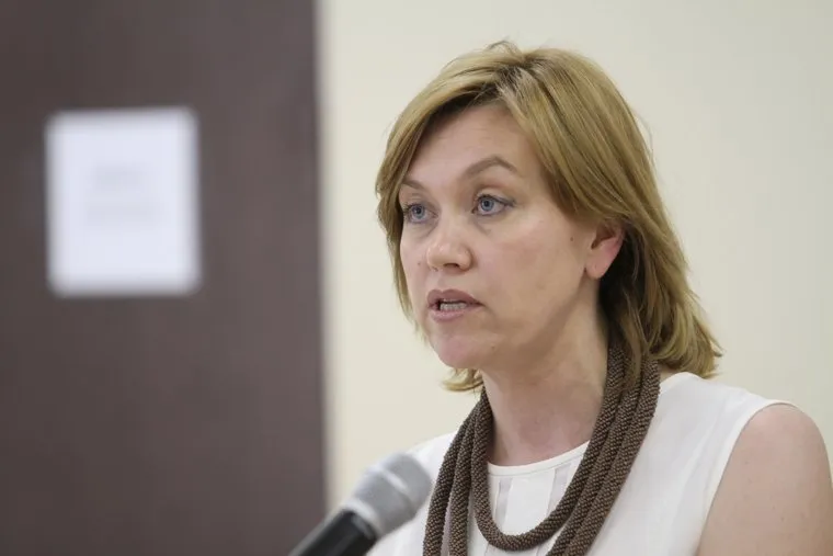 Пресс-брифинг по массовому отравлению детей в лагере в Таватуе. Екатеринбург, медведская диляра